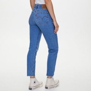 Levi’s premium wedgie size 25